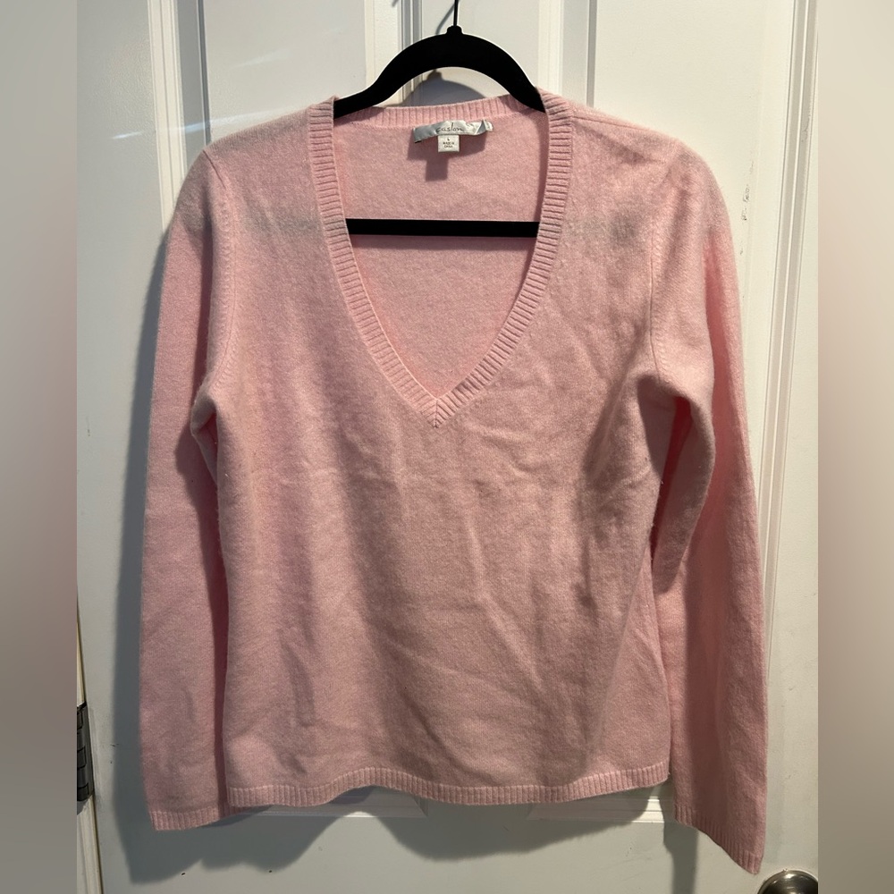 Cashmere sweater